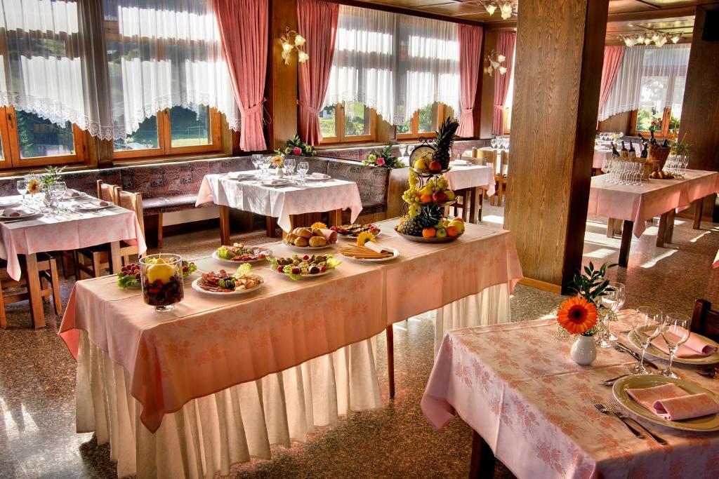 ראבי Albergo Miramonti מראה חיצוני תמונה